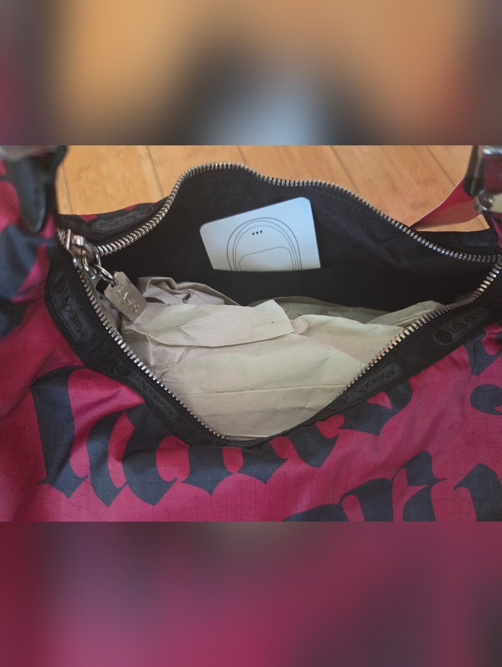 NWT LeSportsac By Gwen Stefani L.A.M.B. Red Mega Hobo Shoulder Bag with Black - Picture 7 of 12
